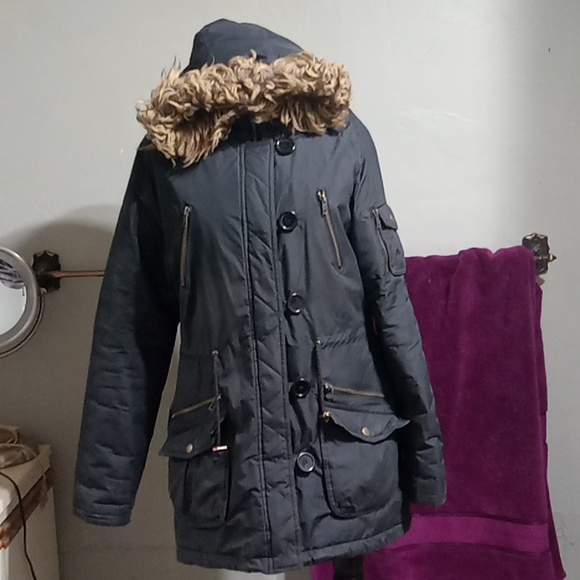 Winter coat - Picture 1 of 4
